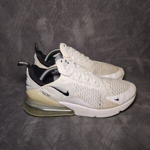 Nike Air Max 270 Running Shoes Mens Sz 11 Athletic Sneakers Trainers White.